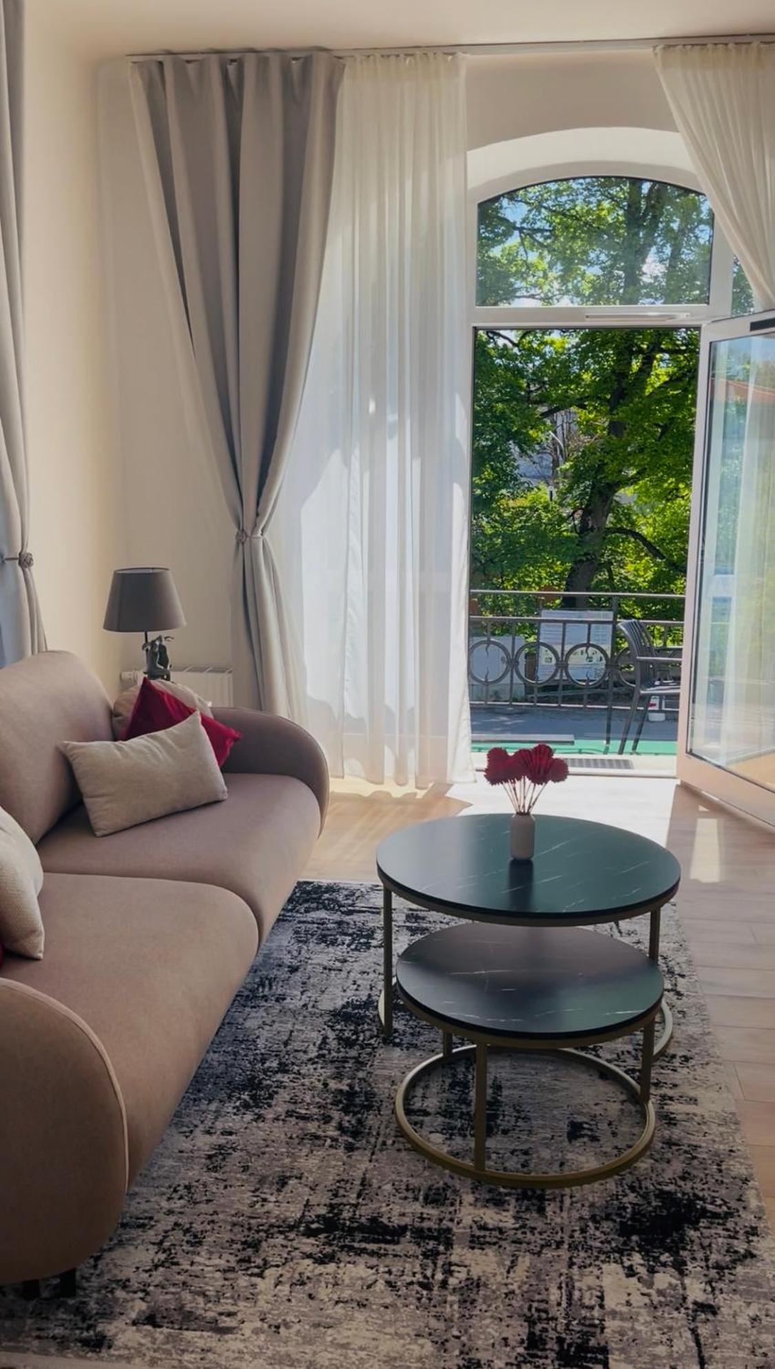 Liebelei Miesbach - Boutique-Apartment Mit Terrasse Im Zentrum Exterior photo